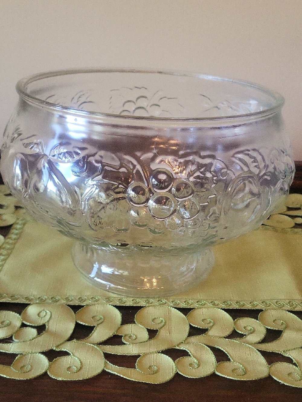Vintage Jeanette Glass Pedestal Punchbowl Set